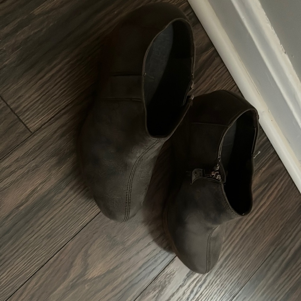 Dr. Scholl’s wedge boots